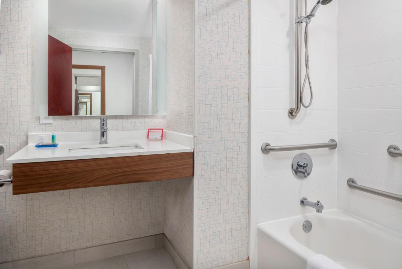 Holiday Inn Express & Suites Macon - I-475 By Ihg Exteriör bild