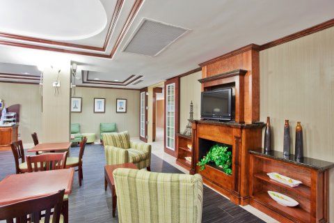 Holiday Inn Express & Suites Macon - I-475 By Ihg Exteriör bild